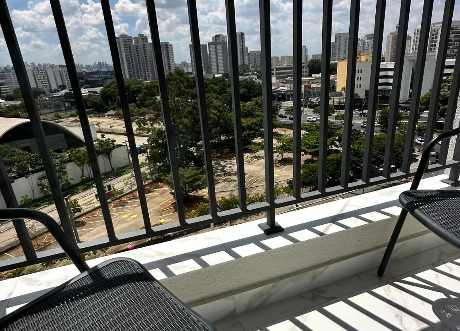 Apartamento Decorado Com Sacada No Polo Cultural E Eventos Da Cidade De Sao Paulo 0*,  Brazil