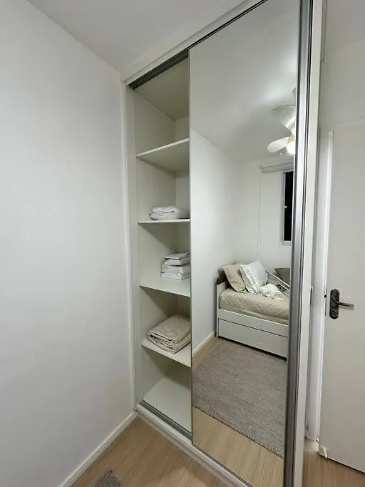 Apartamento Decorado Com Sacada No Polo Cultural E Eventos Da Cidade De Sao Paulo