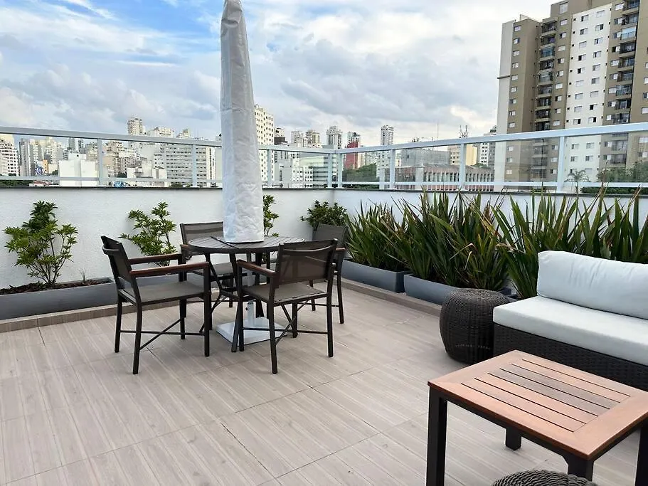 Apartamento Decorado Com Sacada No Polo Cultural E Eventos Da Cidade De Sao Paulo Apartment