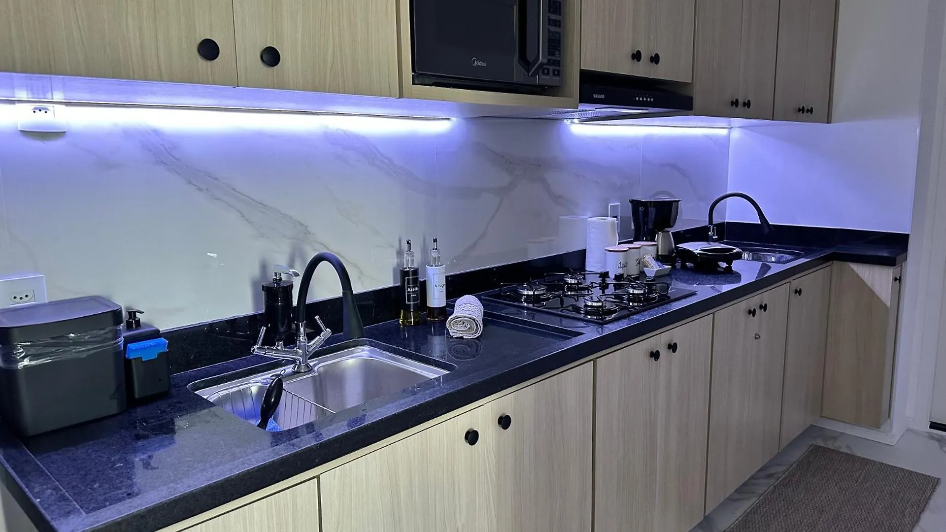 Apartamento Decorado Com Sacada No Polo Cultural E Eventos Da Cidade De Sao Paulo 0*,  Brazil